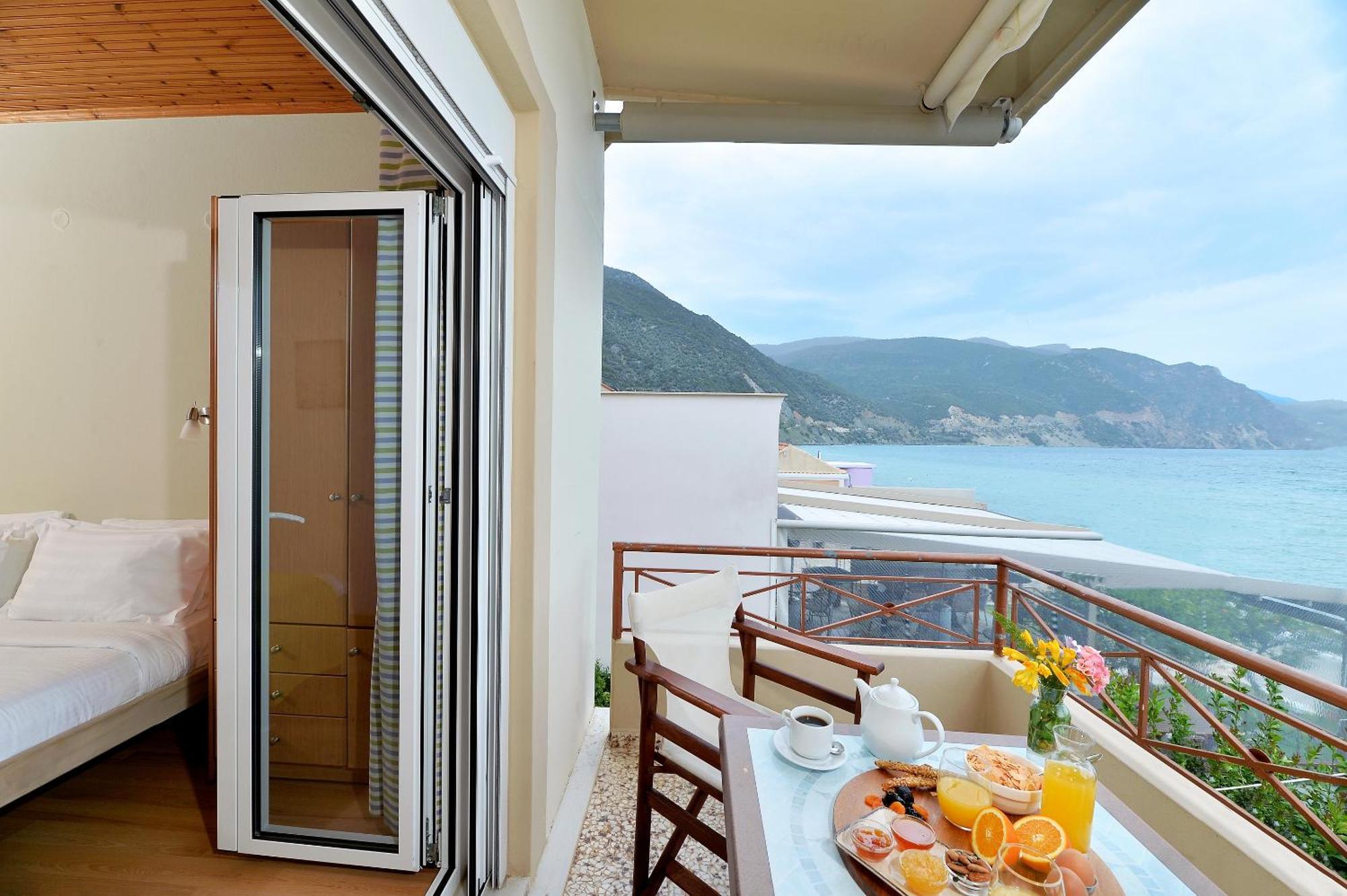 Pharos Rooms Ilia Bagian luar foto