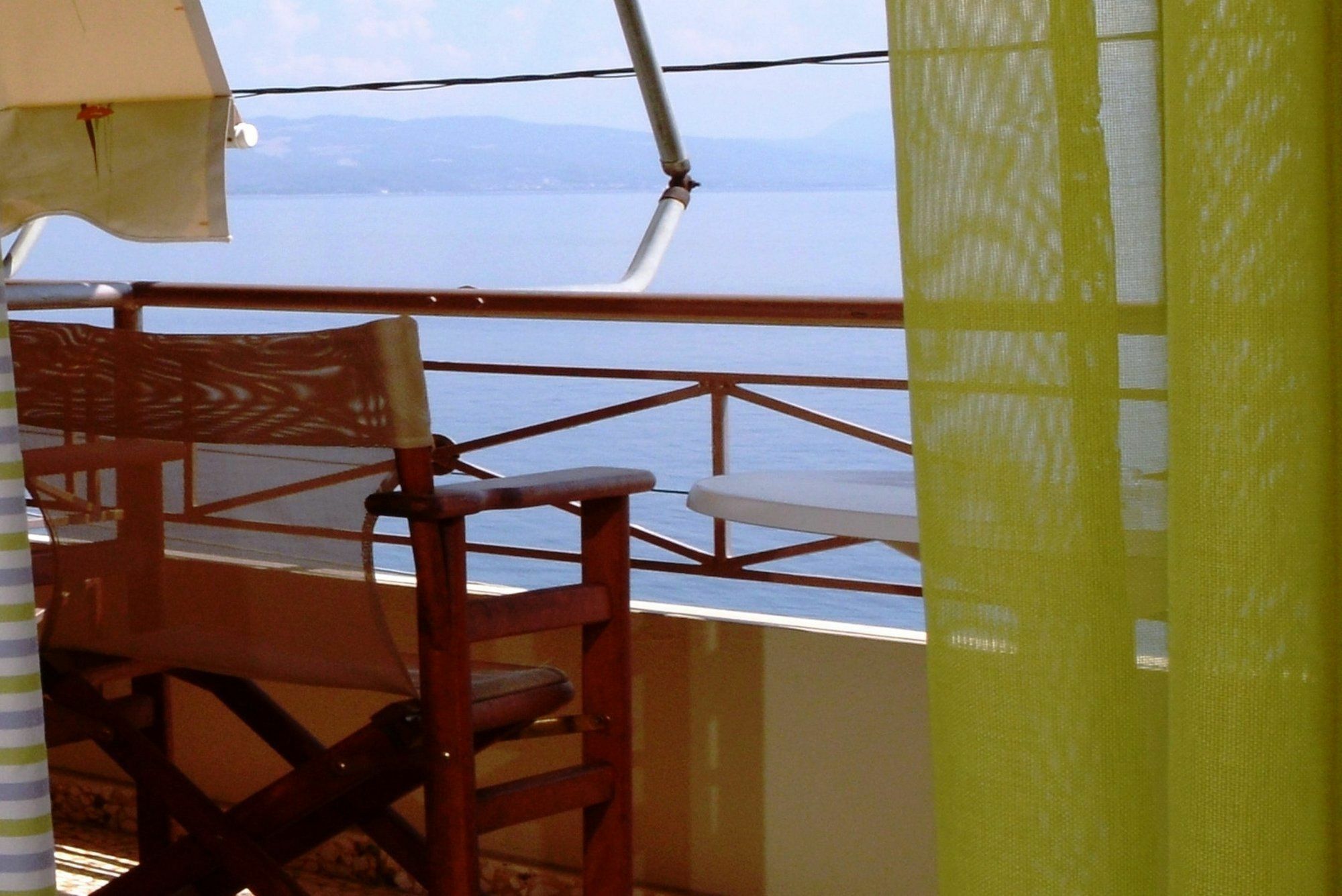 Pharos Rooms Ilia Bagian luar foto